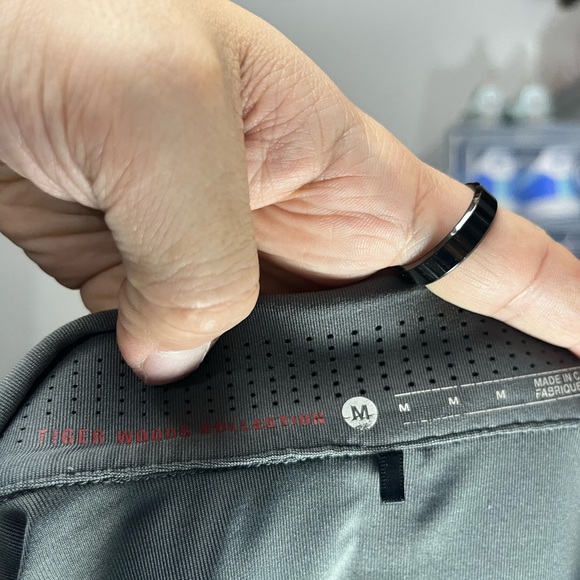 Nike Men's Black Dri-FIT Polo Shirt. Tiger Woods Collection - Picture 3 of 4